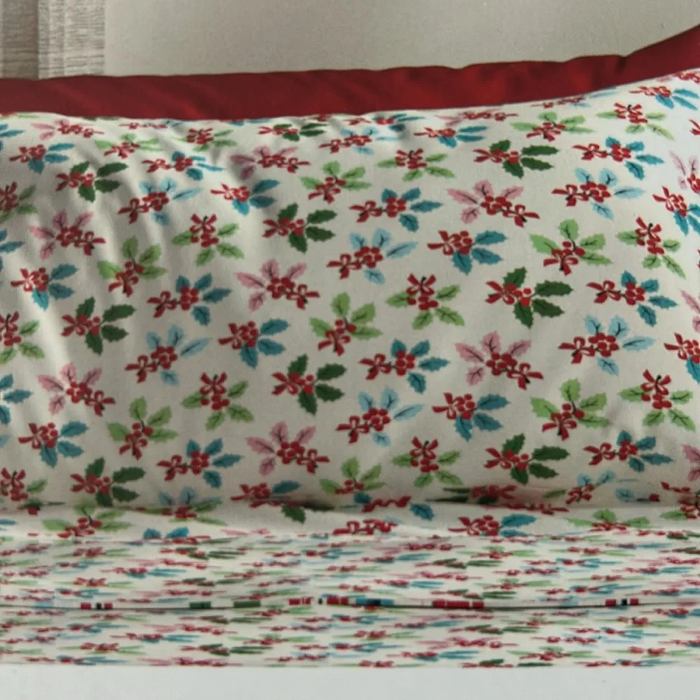 Cath Kidston‎ Standard Pillowcase Pair in Christmas Holly Multi 100% Cotton